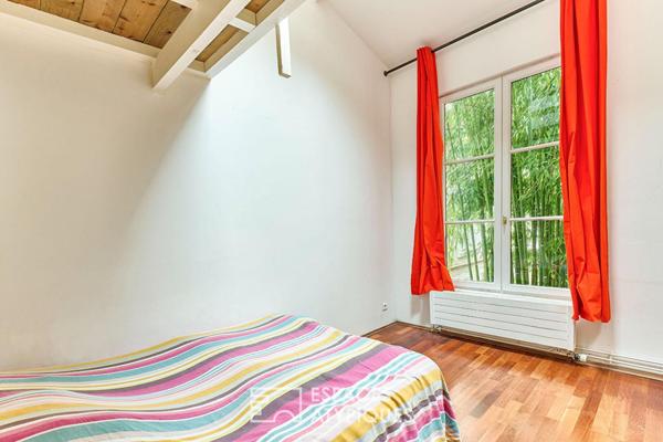 Maison de ville à l’abri des regards