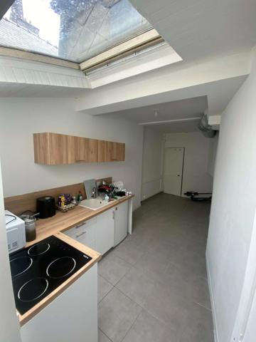 À VENDRE – FONDS DE COMMERCE RESTAURATION STREET FOOD – EMPLACEMENT N°1 – NANTES CENTRE