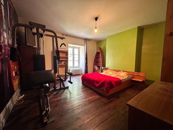 Ancien Presbytère de caractère ? Ensemble immobilier de rapport au coeur de Saint-Méen-le-Grand