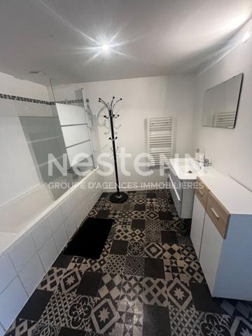 A LOUER - APPARTEMENT PLAIN-PIED - CENTRE VILLE DE LOCMINE