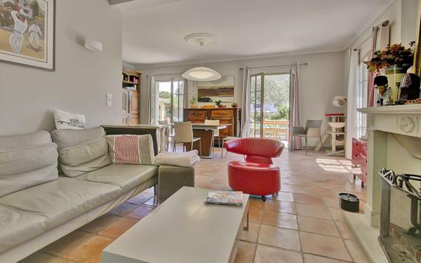 Maison à vendre    7 pièces • 140 m2 Saint-Cyr-au-Mont-d'Or