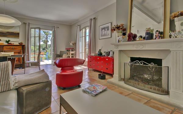 Maison à vendre    7 pièces • 140 m2 Saint-Cyr-au-Mont-d'Or