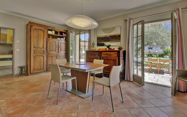 Maison à vendre    7 pièces • 140 m2 Saint-Cyr-au-Mont-d'Or