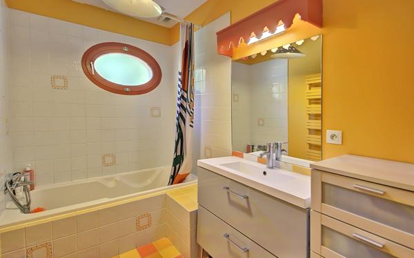 Maison à vendre    7 pièces • 140 m2 Saint-Cyr-au-Mont-d'Or