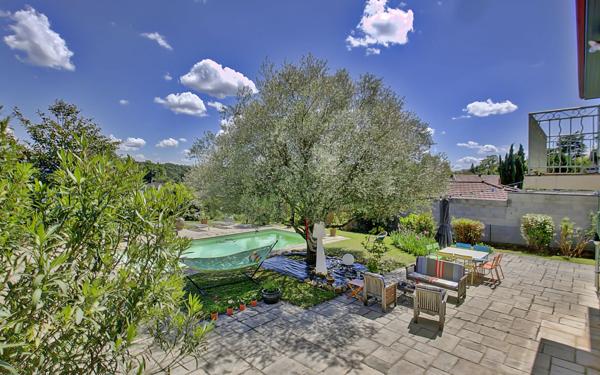 Maison à vendre    7 pièces • 140 m2 Saint-Cyr-au-Mont-d'Or