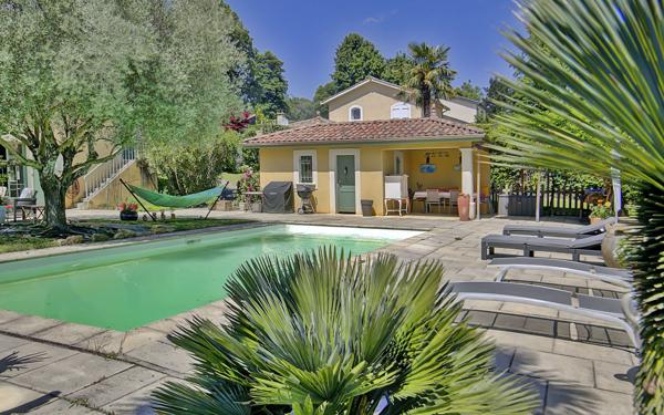 Maison à vendre    7 pièces • 140 m2 Saint-Cyr-au-Mont-d'Or