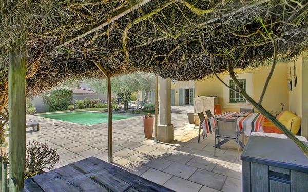 Maison à vendre    7 pièces • 140 m2 Saint-Cyr-au-Mont-d'Or