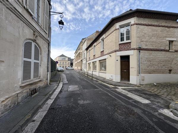 Bureaux à vendre à Laon dans l'Aisne (02000), ref : 02002-348