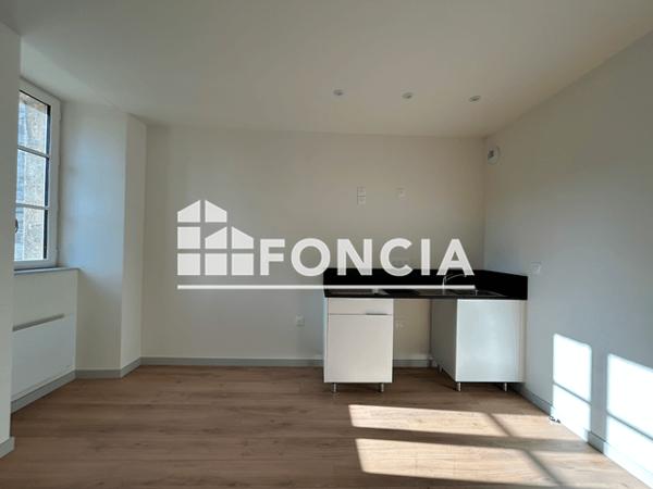 Location Appartement 12 pièces 44.37 m² - Guingamp 22200