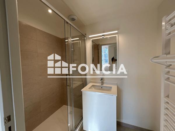 Location Appartement 12 pièces 44.37 m² - Guingamp 22200