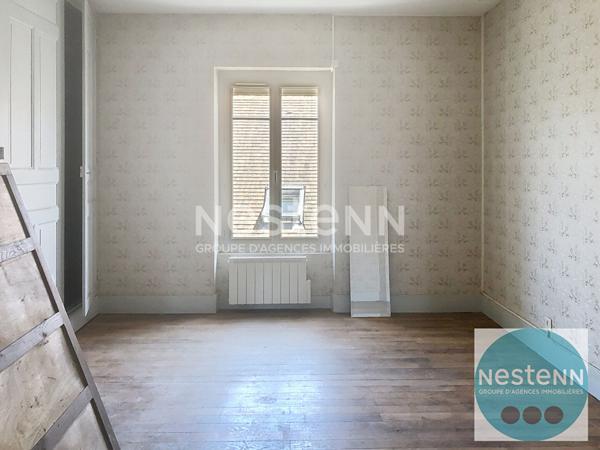 VINEUIL secteur privilégié - Maison 4 pièces 2 chambres - cave sous l'ensemble et garage indépendant