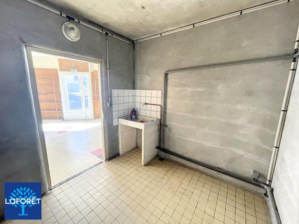 Location local commercial Les Villages Vovéens - 2 pièce(s) - 43 m² - 560 €/mois