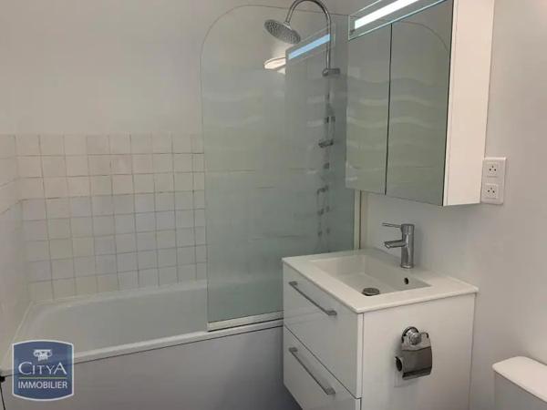 Appartement à louer 1 pièce 25.72m²