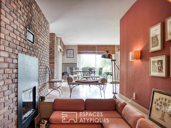 La maison d’architecte avec piscine intérieure au bord du lac