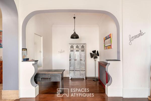 Maison d’architecte à l’esprit loft avec jardin