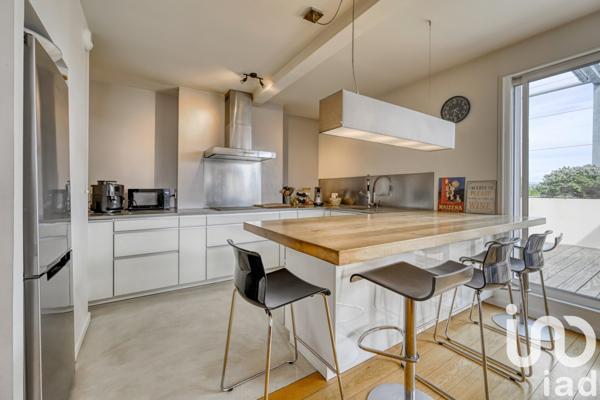 Appartement 6 pièces de 162 m² à Manosque (04100)