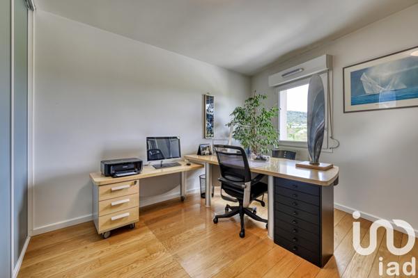 Appartement 6 pièces de 162 m² à Manosque (04100)