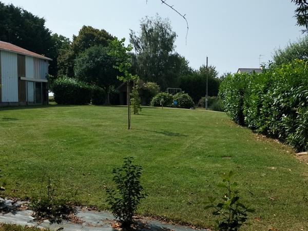 Janzé (35150) Grande maison en pierres de 300 m² avec terrain, hangar – Parfaite pour une grande famille ou un projet multi-