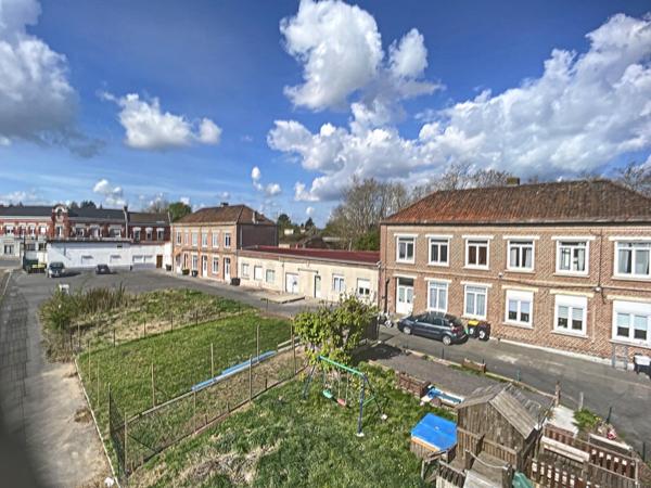 IMMEUBLE DE RAPPORT 700M2 HABITABLE 9 LOTS AVEC POSSIBILITÉ D'AGRANDISSEMENT