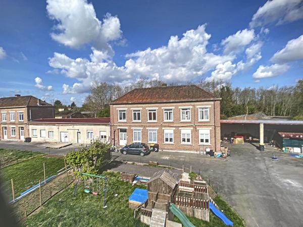 IMMEUBLE DE RAPPORT 700M2 HABITABLE 9 LOTS AVEC POSSIBILITÉ D'AGRANDISSEMENT