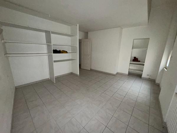 Gaillac, Immeuble de rapport .