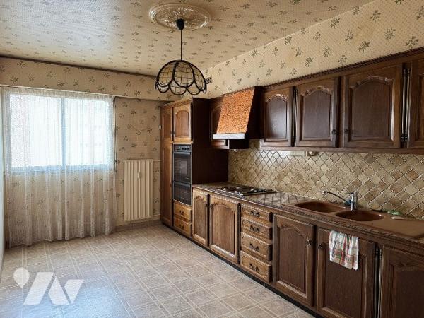 Appartement T3 avec balcon, 2ème étage avec ascenseur.