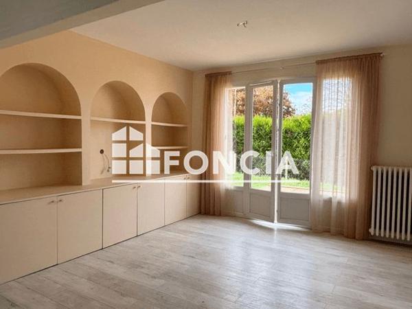 Location Maison 4 pièces 68.2 m² - IMPASSE DU STADE Houdan 78550