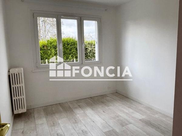 Location Maison 4 pièces 68.2 m² - IMPASSE DU STADE Houdan 78550