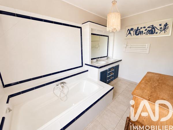 Maison à vendre 6 pièces 125 m² Lédenon