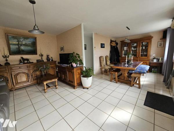ORVAULT, maison de plain-pied, garage et parcelle de 324m²