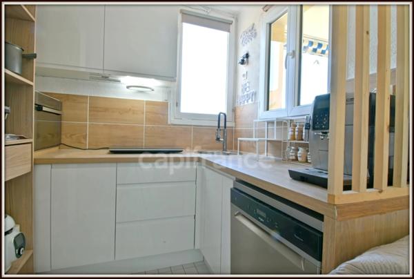 Appartement à vendre entièrement refait 2 pièces LE GRAU DU ROI (30)