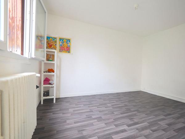 Appartement Romainville 3 pièce(s) 50 m2