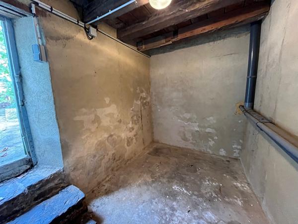 Maison de ville avec terrain + studio loué