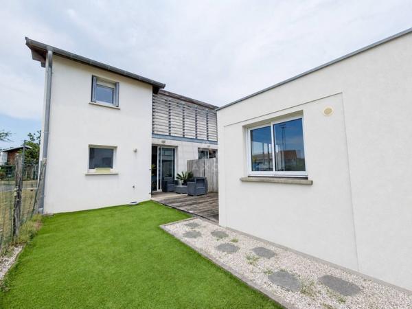 Maison 3 pièces – 69 m² – Jardin, dépendance et stationnement