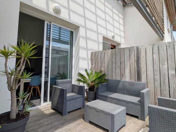 Maison 3 pièces – 69 m² – Jardin, dépendance et stationnement