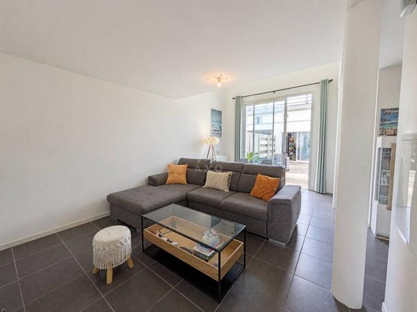 Maison 3 pièces – 69 m² – Jardin, dépendance et stationnement
