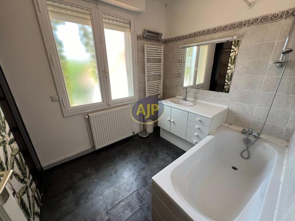 Maison à vendre Merignac - 5 pièces, 146m² avec 4 chambre(s) à 369 900€ - AJP Immobilier Mérignac