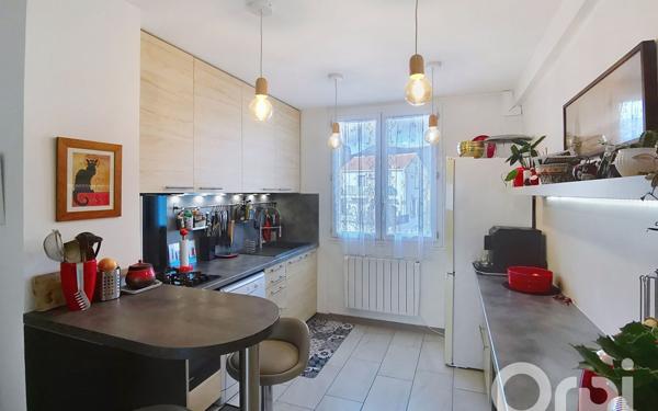 Appartement à vendre    4 pièces •  Toulon