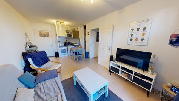 T2 sur Narbonne, vendu loué avec parking, terrasse et jardin