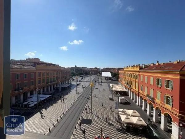 Appartement à louer 3 pièces 83m² Nice (06000)