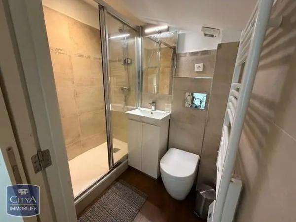 Appartement à louer 3 pièces 83m² Nice (06000)