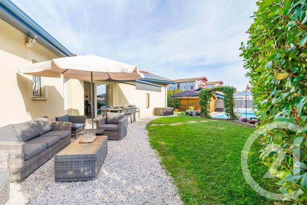 Maison à vendre  5 pièces - 130 m 2   BIDART  - 64