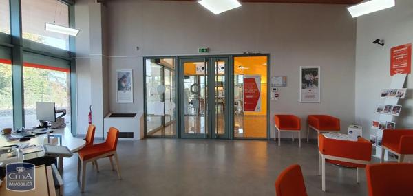 Local commercial à vendre 739m²