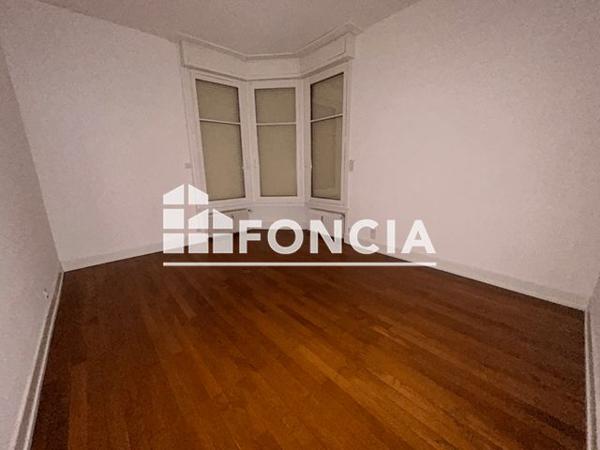 Location Appartement 5 pièces 126.8 m² - 11, RUE BOURGNEUF Roanne 42300