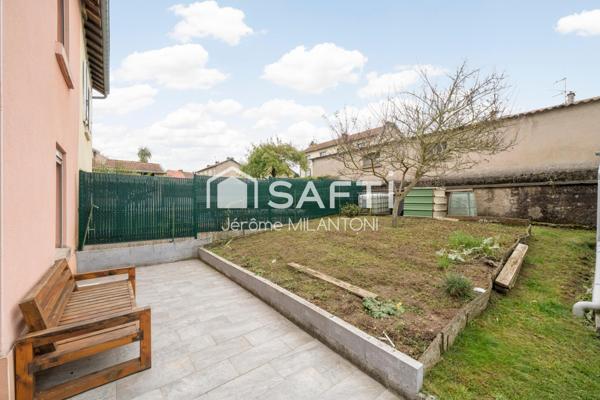 Ideal première acquisition, proche de toutes commodités, axe A31 à moins de 10mn, gare SNCF...