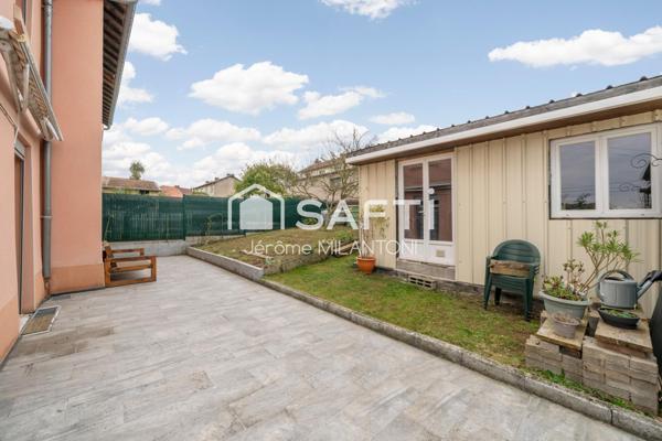 Ideal première acquisition, proche de toutes commodités, axe A31 à moins de 10mn, gare SNCF...