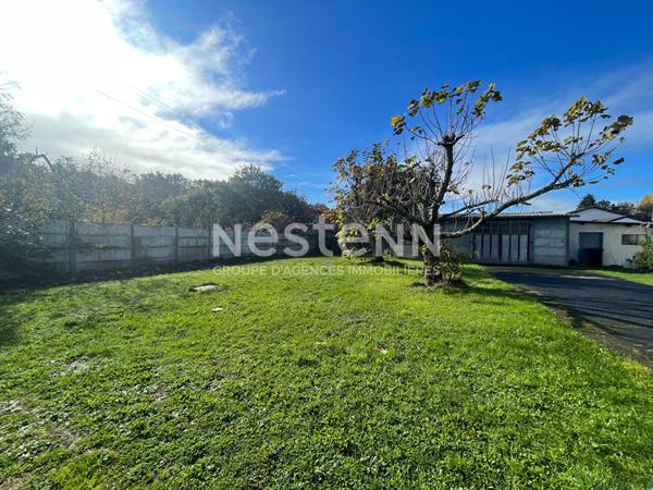 PESSAC- ALOUETTE - Maison - Plain pied - 3 chambres - Grand garage en dépendance 58m2 - Parcelle 1051m2