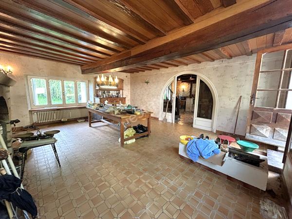 BIEN RARE ! MOULIN DE CARCTERE AVEC SA ROUE ET SON BIEF A VENDRE PROCHE CHABRIS (INDRE 36)