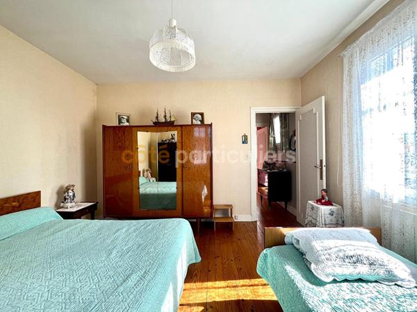 Vente
                Maison96 m² - 4 Pièces -
                    ROYAN (17200)