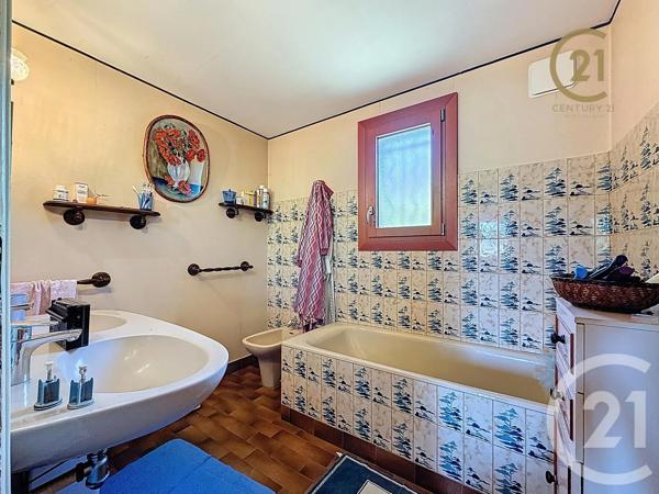 Maison à vendre  7 pièces - 140,59 m 2   BRIGNAIS  - 69